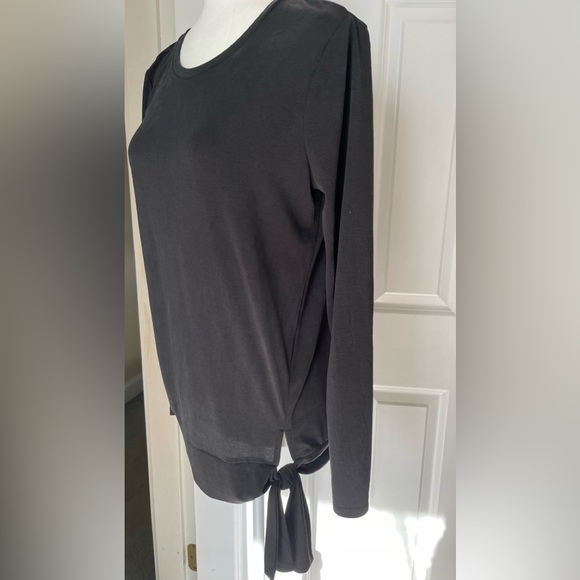 Banana Republic side tie top - Picture 3 of 6